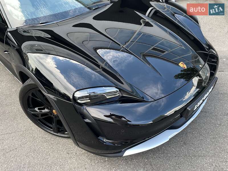 Універсал Porsche Taycan Cross Turismo 2023 в Києві фото 10 Універсал Porsche Taycan Cross Turismo 2023 в Києві