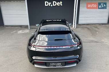Универсал Porsche Taycan Cross Turismo 2023 в 