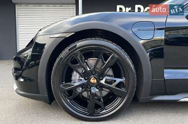 Универсал Porsche Taycan Cross Turismo 2023 в 