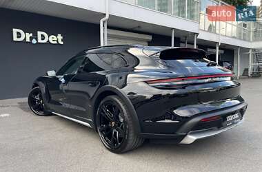 Универсал Porsche Taycan Cross Turismo 2023 в 