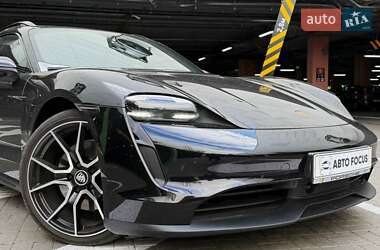 Универсал Porsche Taycan Cross Turismo 2023 в 