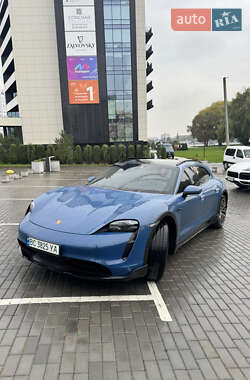 Универсал Porsche Taycan Cross Turismo 2023 в 