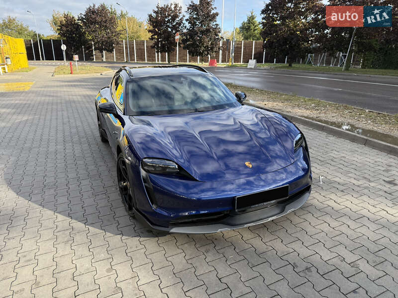 Универсал Porsche Taycan Cross Turismo 2022 в Киеве