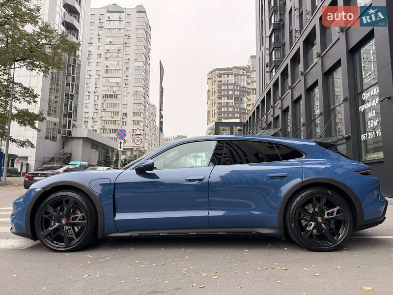 Универсал Porsche Taycan Cross Turismo 2023 в Киеве