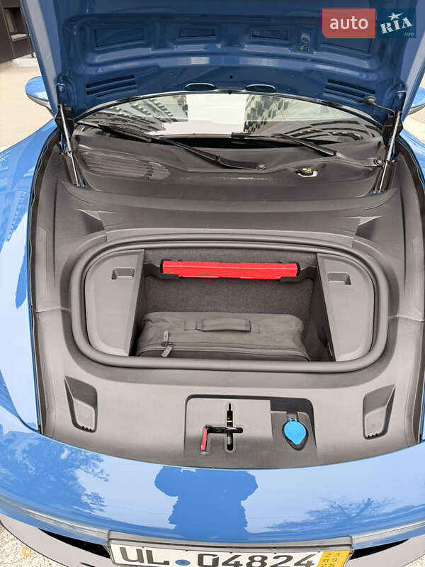 Универсал Porsche Taycan Cross Turismo 2023 в Киеве