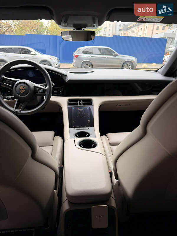 Универсал Porsche Taycan Cross Turismo 2023 в Киеве