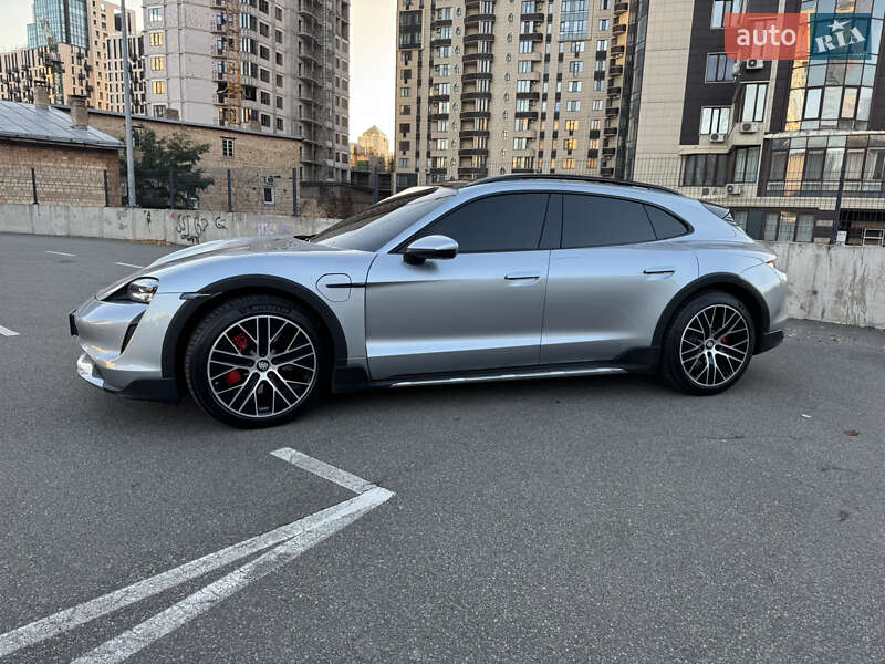 Седан Porsche Taycan Cross Turismo 2021 в Киеве фото 10 Седан Porsche Taycan Cross Turismo 2021 в Киеве