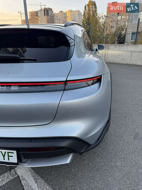 Седан Porsche Taycan Cross Turismo 2021 в Киеве фото 19 Седан Porsche Taycan Cross Turismo 2021 в Киеве