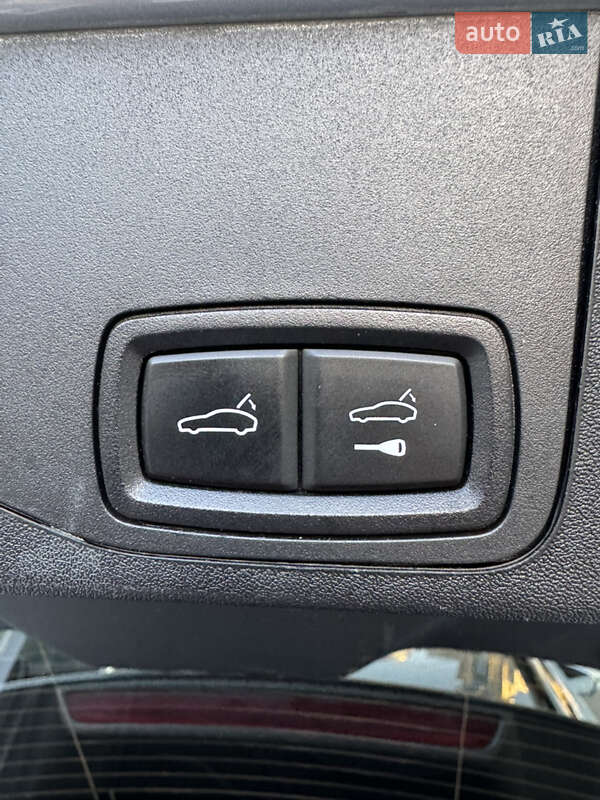 Седан Porsche Taycan Cross Turismo 2021 в Киеве фото 28 Седан Porsche Taycan Cross Turismo 2021 в Киеве