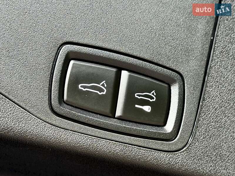 Універсал Porsche Taycan Cross Turismo 2021 в Києві