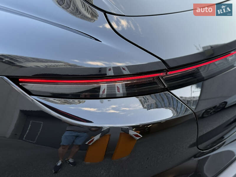 Універсал Porsche Taycan Cross Turismo 2023 в Києві