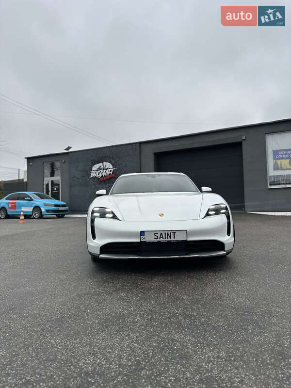 Универсал Porsche Taycan Cross Turismo 2021 в Киеве фото 2 Универсал Porsche Taycan Cross Turismo 2021 в Киеве