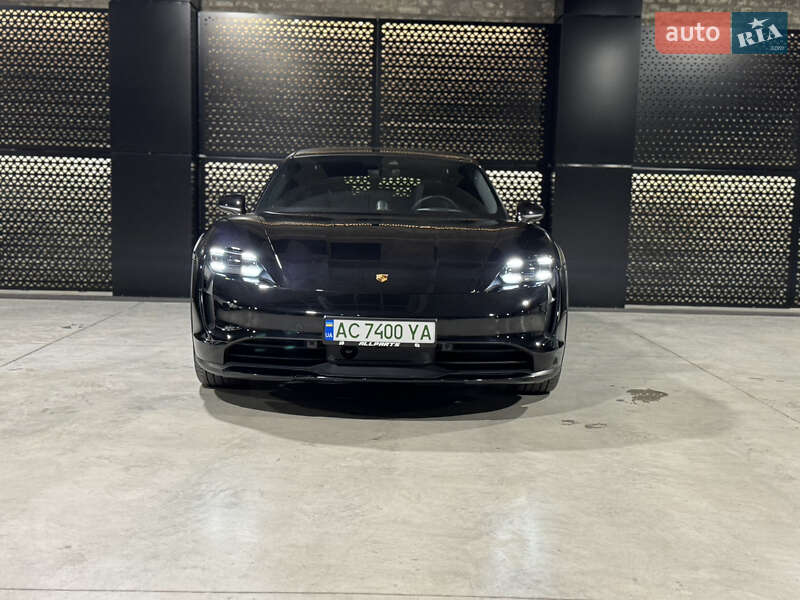 Универсал Porsche Taycan Cross Turismo 2021 в Луцке