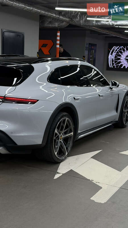 Универсал Porsche Taycan Cross Turismo 2022 в Киеве фото 13 Универсал Porsche Taycan Cross Turismo 2022 в Киеве