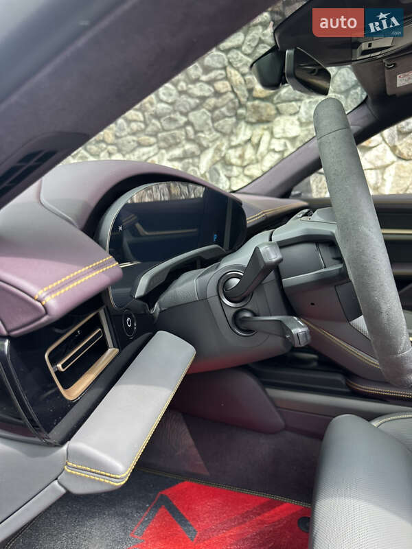 Универсал Porsche Taycan Cross Turismo 2023 в Киеве