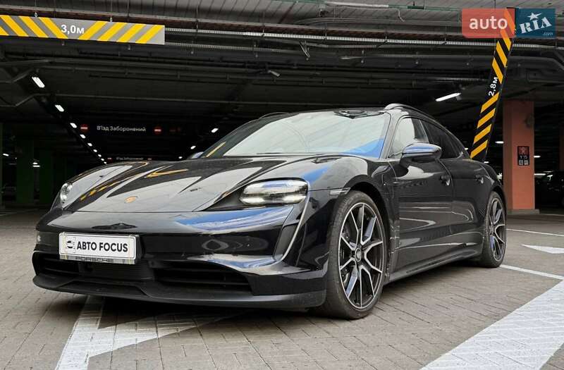 Универсал Porsche Taycan Sport Turismo 2023 в Киеве