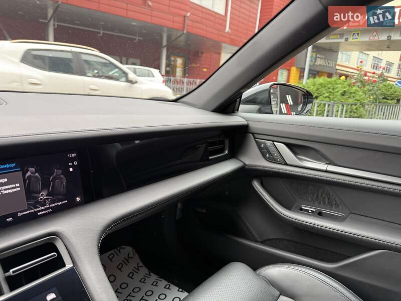 Универсал Porsche Taycan Sport Turismo 2024 в Львове