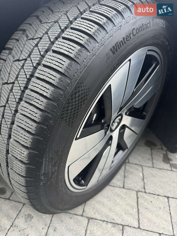 Универсал Porsche Taycan Sport Turismo 2024 в Львове фото 22 Универсал Porsche Taycan Sport Turismo 2024 в Львове