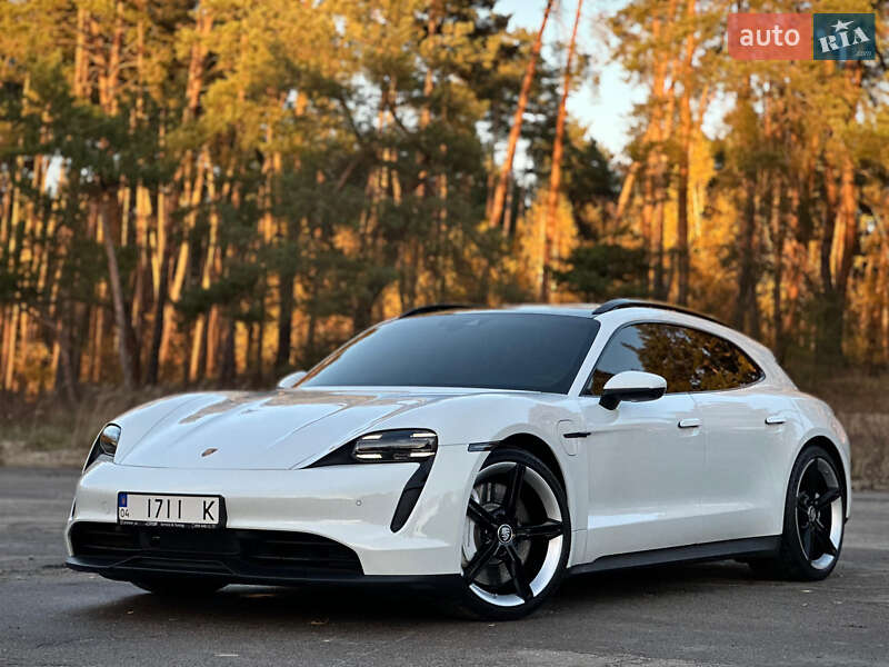 Універсал Porsche Taycan Sport Turismo 2023 в Києві фото 23 Універсал Porsche Taycan Sport Turismo 2023 в Києві