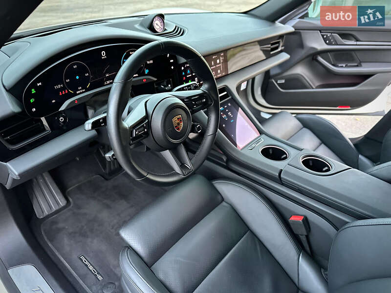 Універсал Porsche Taycan Sport Turismo 2023 в Києві фото 56 Універсал Porsche Taycan Sport Turismo 2023 в Києві