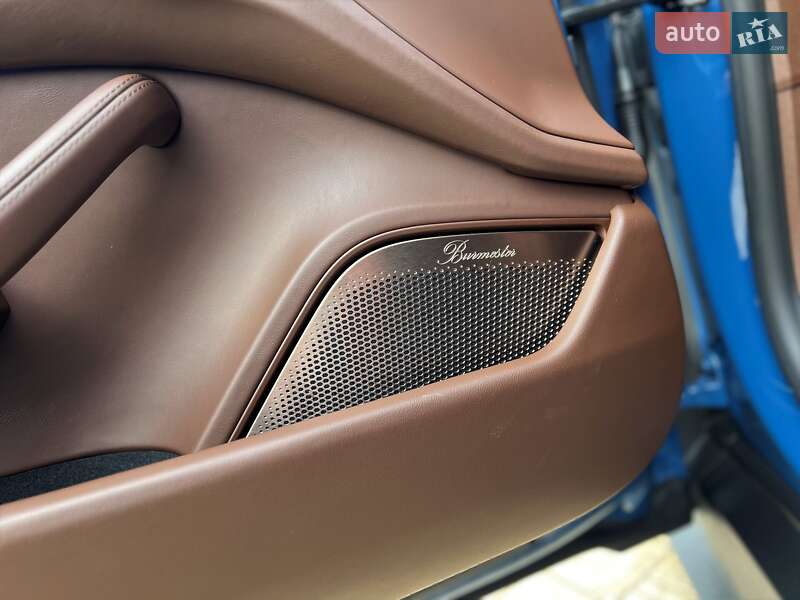 Седан Porsche Taycan 2021 в Одессе