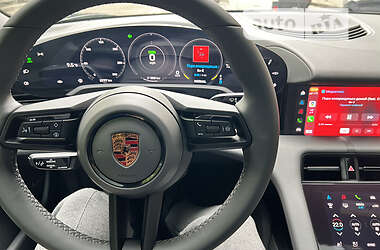 Фастбек Porsche Taycan 2020 в Дніпрі