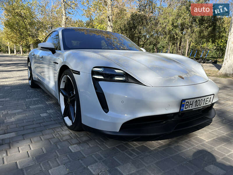 Седан Porsche Taycan 2020 в Одессе