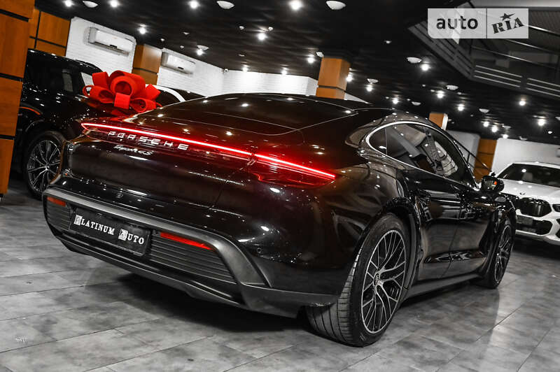 Седан Porsche Taycan 2020 в Одессе