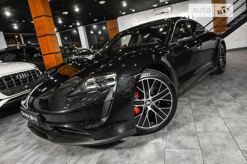 Porsche Taycan 2020