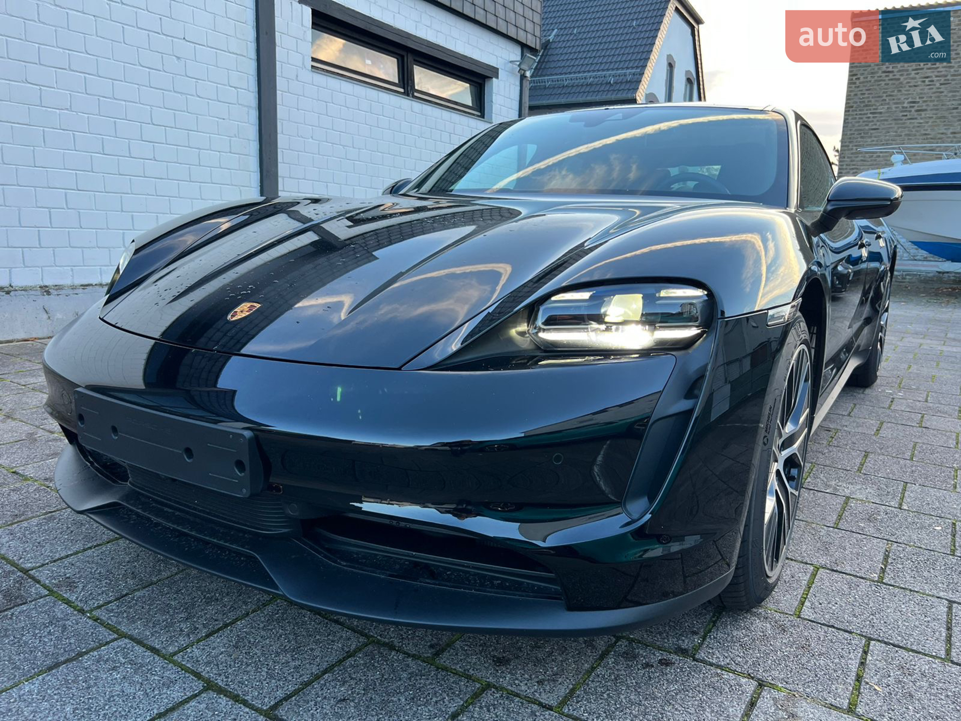 2023 Porsche Taycan - фото 1
