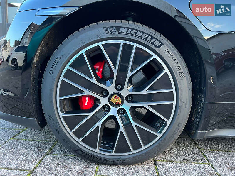 Седан Porsche Taycan 2023 в Киеве фото 9 Седан Porsche Taycan 2023 в Киеве