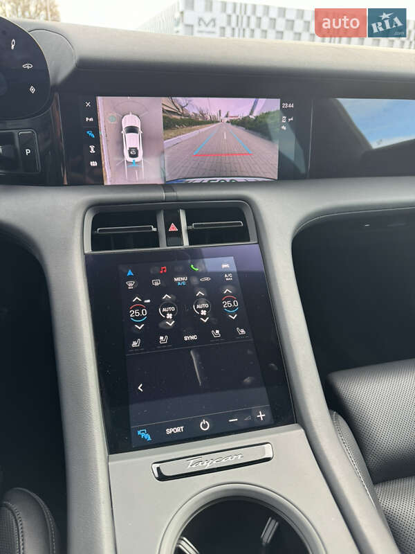 Седан Porsche Taycan 2021 в Одессе