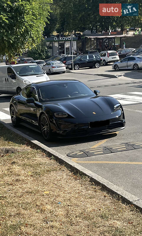 Седан Porsche Taycan 2022 в Киеве фото 3 Седан Porsche Taycan 2022 в Киеве