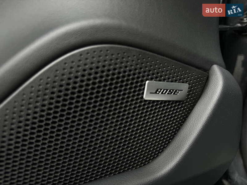 Седан Porsche Taycan 2020 в Одессе