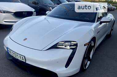 Седан Porsche Taycan 2020 в Дніпрі