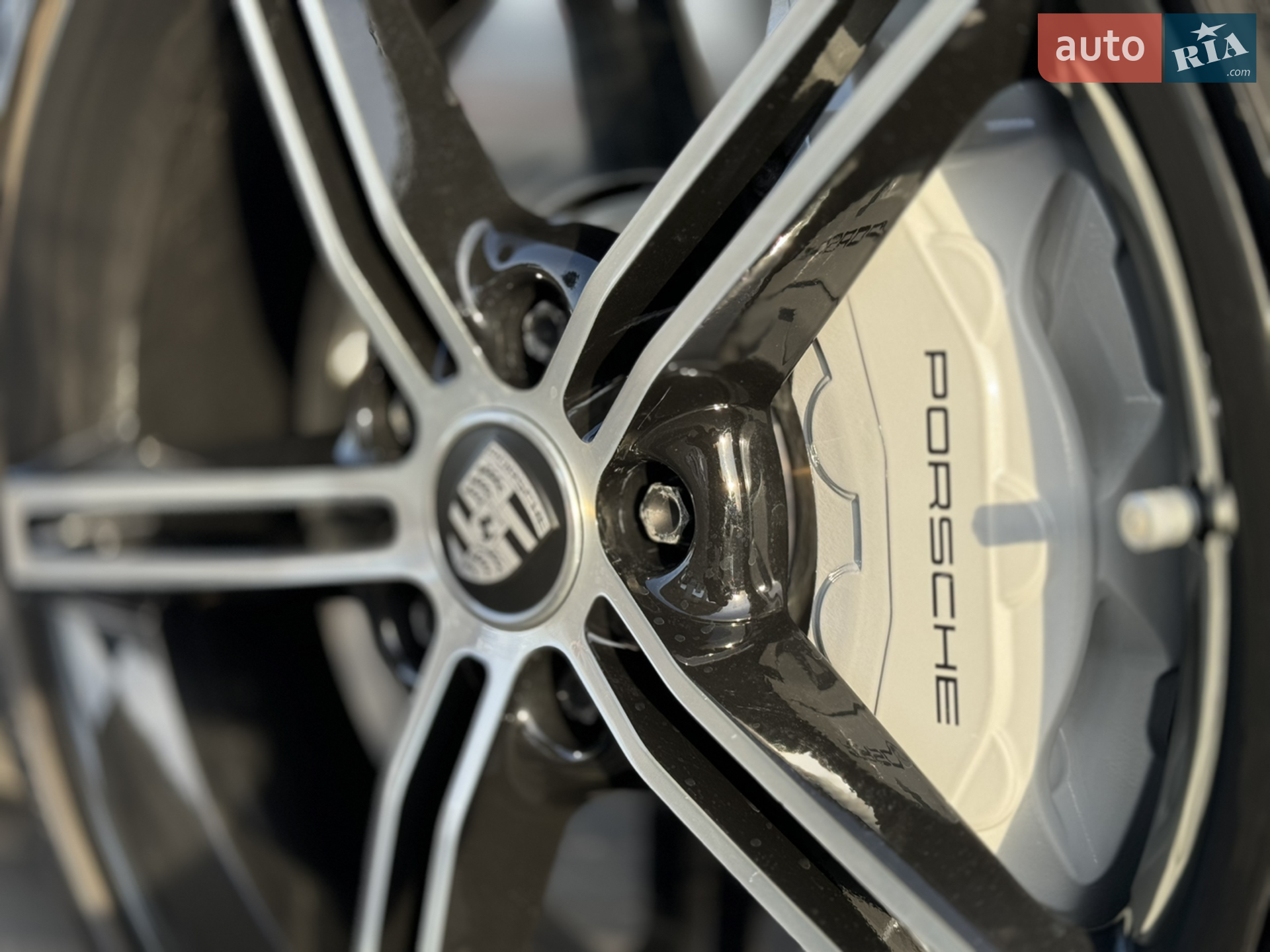 2020 Porsche Taycan - мініатюра 11