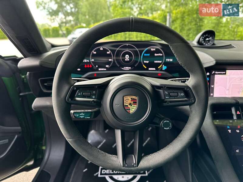 Седан Porsche Taycan 2022 в Києві