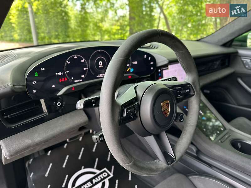 Седан Porsche Taycan 2022 в Києві
