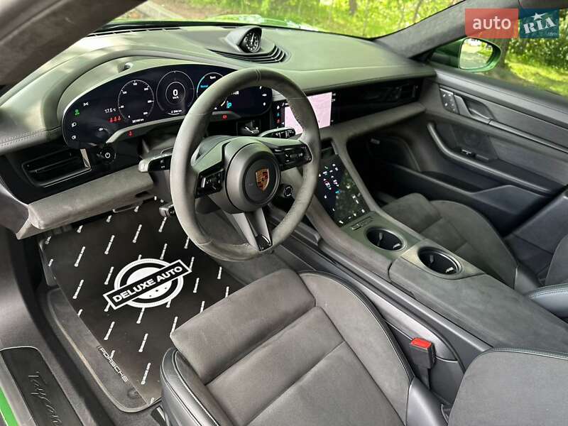 Седан Porsche Taycan 2022 в Києві
