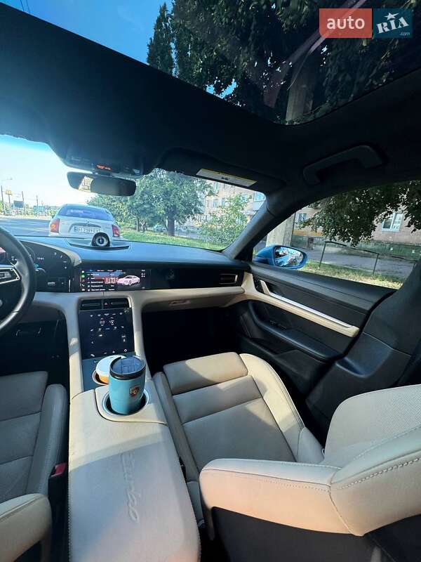 Седан Porsche Taycan 2020 в Полтаве
