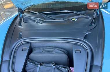Седан Porsche Taycan 2020 в 