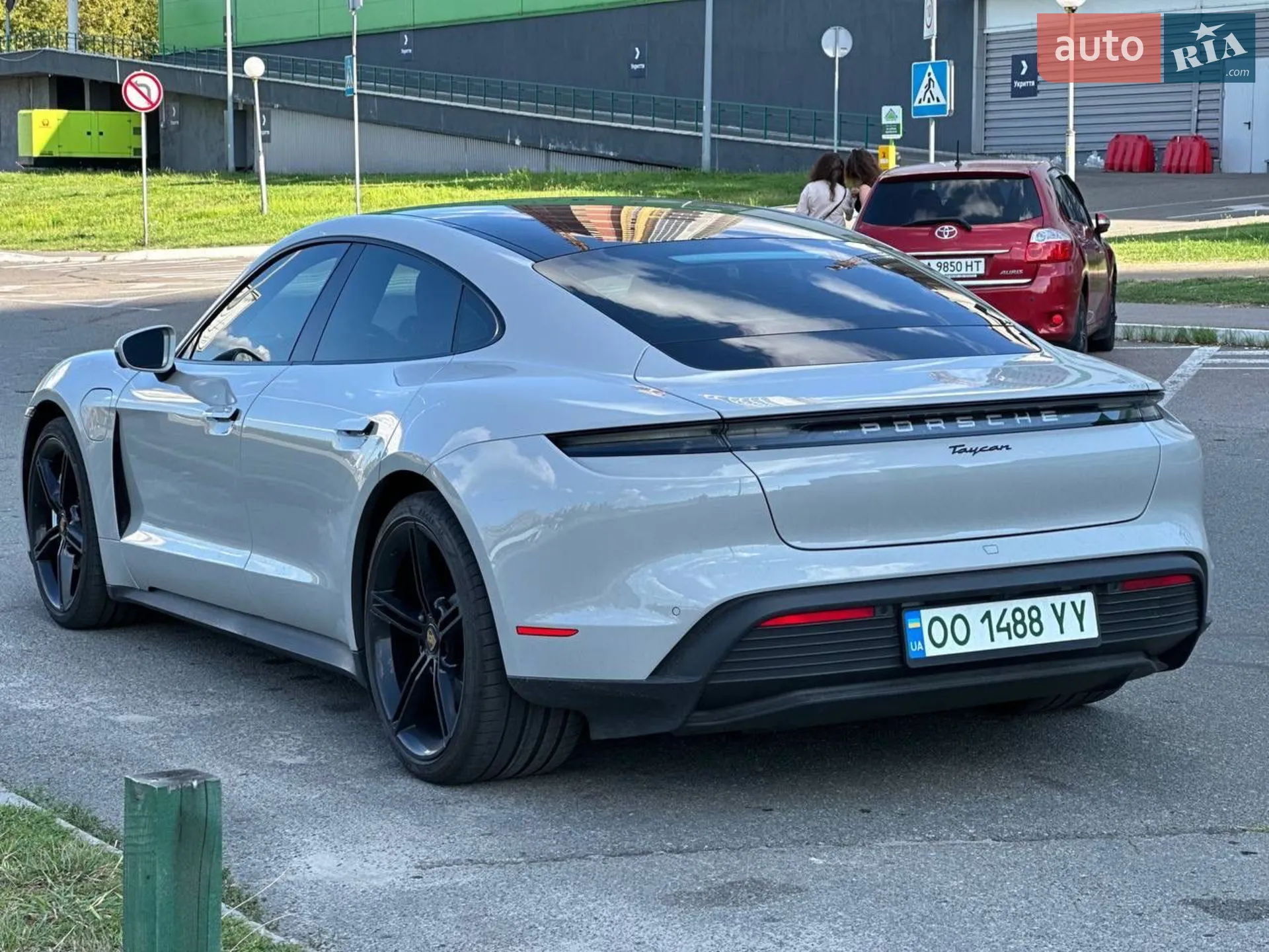 2021 Porsche Taycan - мініатюра 8