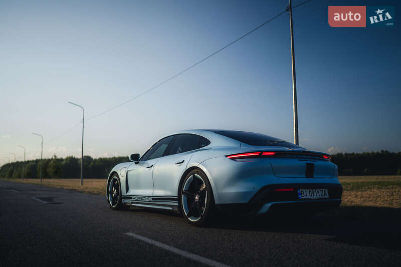Седан Porsche Taycan 2020 в Полтаве