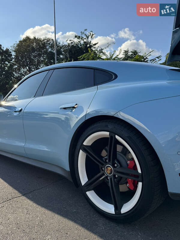 Седан Porsche Taycan 2021 в Одессе