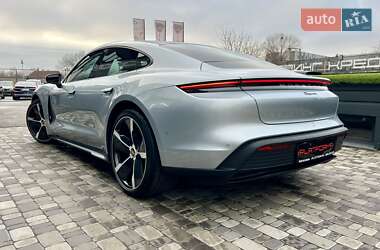 Седан Porsche Taycan 2022 в Києві