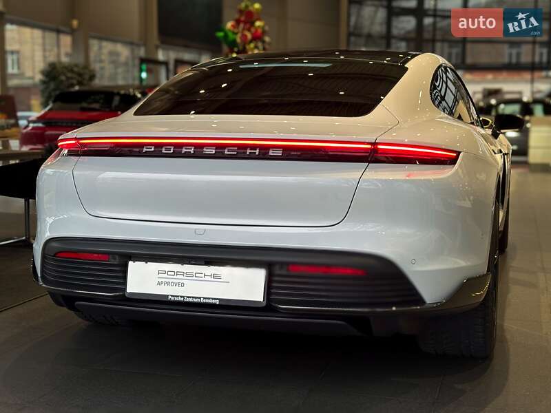 Седан Porsche Taycan 2021 в Одессе