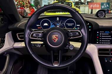 Седан Porsche Taycan 2021 в Одесі