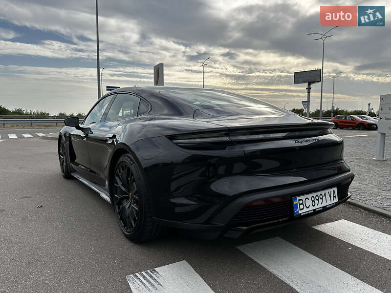 Седан Porsche Taycan 2022 в Львові