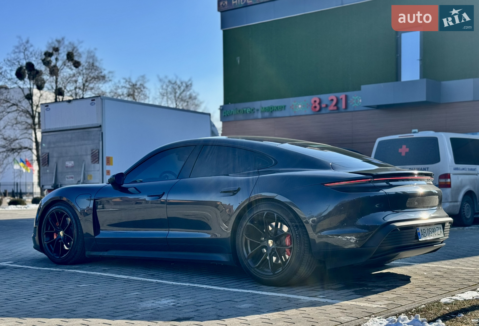 2021 Porsche Taycan - мініатюра 12