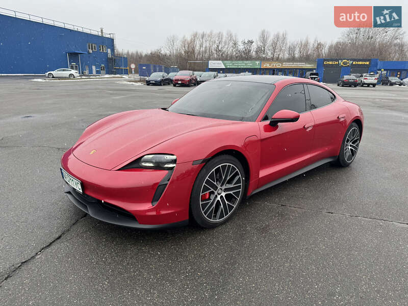 Седан Porsche Taycan 2022 в Киеве